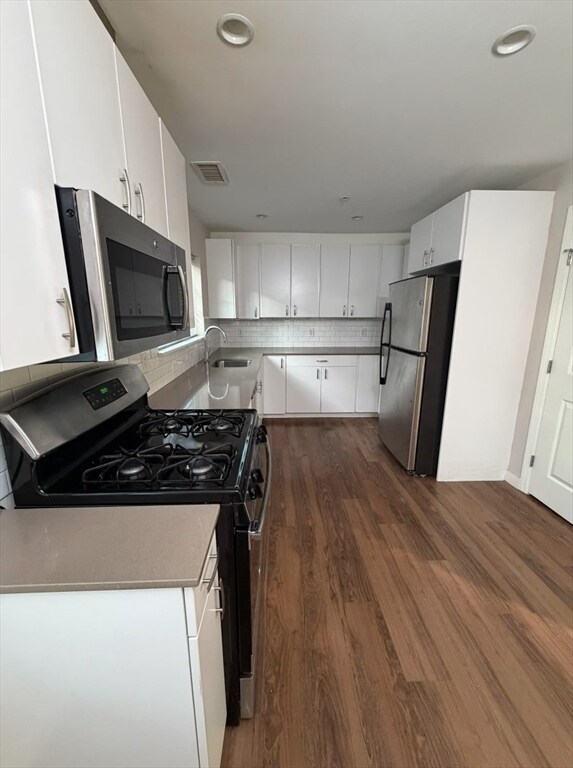 Building Photo - 10 Myrtle St