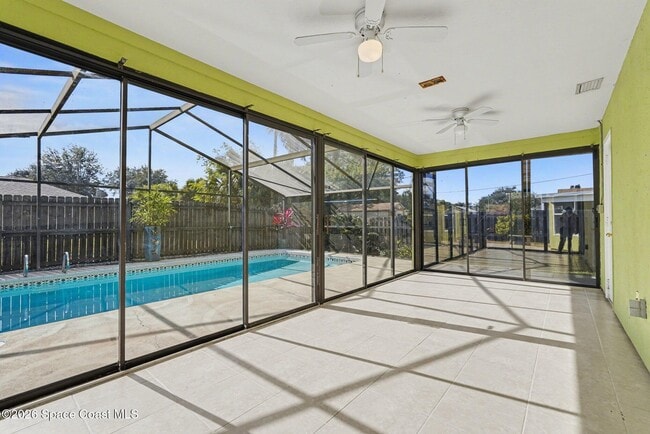 Building Photo - 1820 Zaminder St NW