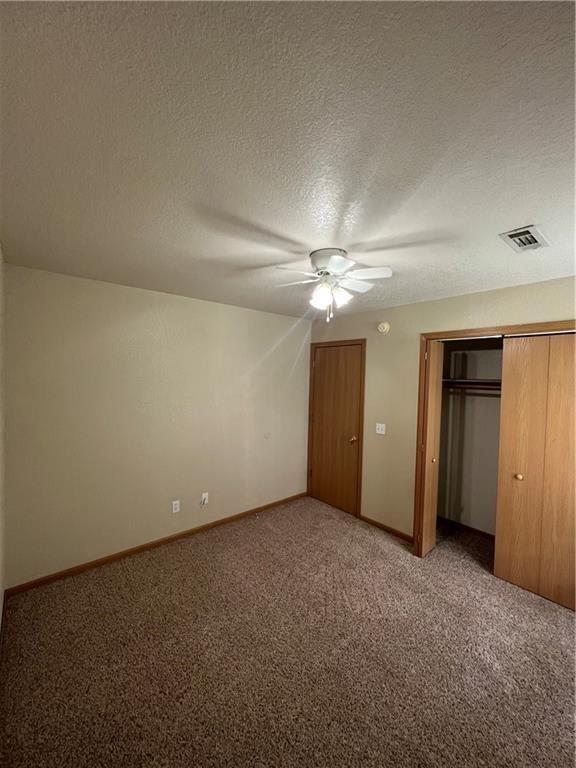 Building Photo - 2229 E Cinnamon Way