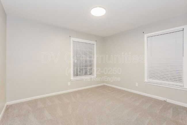 Building Photo - 2901 Creston Ave