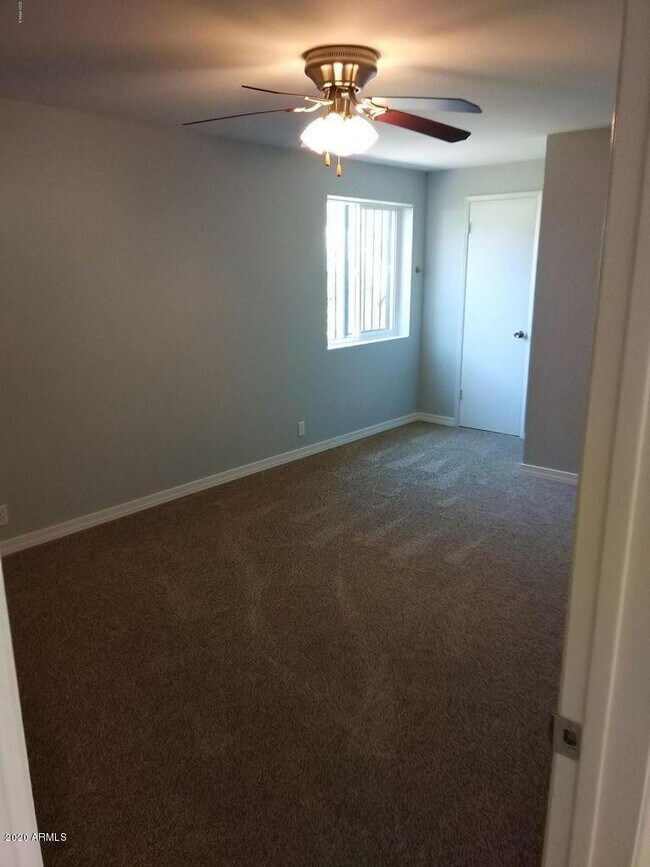 Building Photo - 641 N Lesueur Cir
