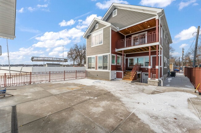 Building Photo - 8515 W 132nd Ave