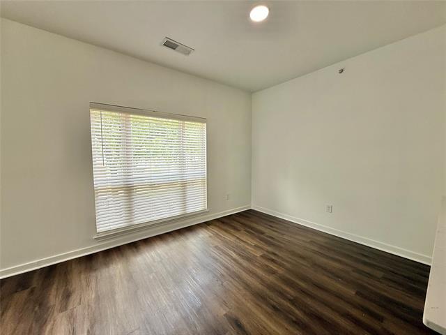 Building Photo - 6740 Windhaven Pkwy