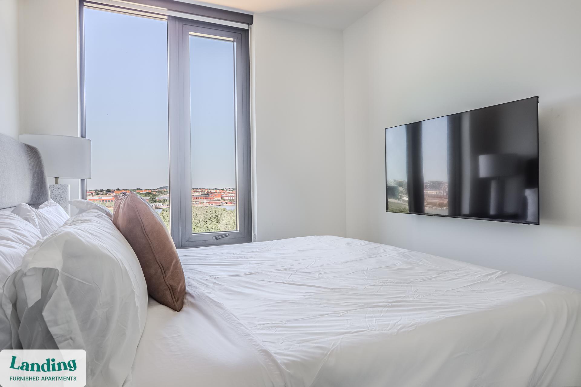 Building Photo - 632 Howard Rd SE