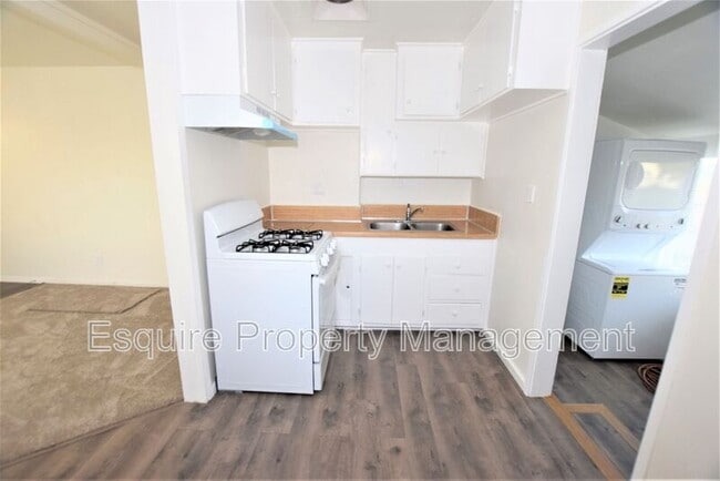 Building Photo - 10745 Ternez Dr