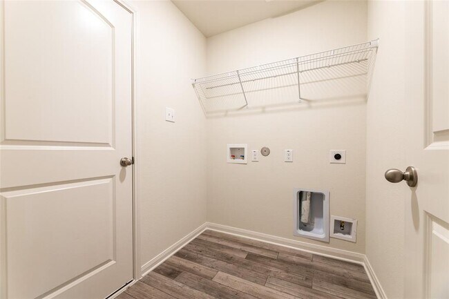 Building Photo - 3109 Killam Rd