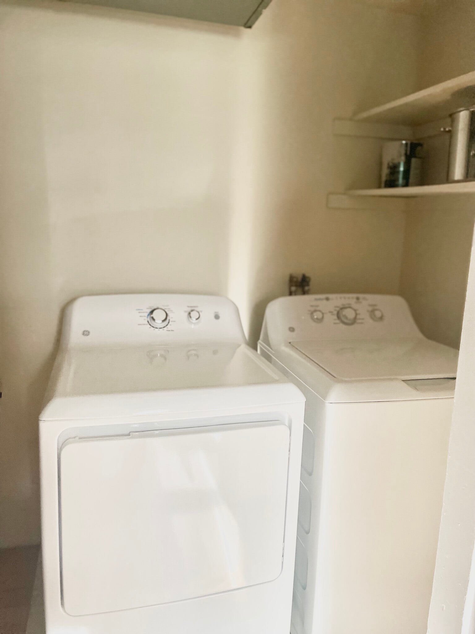 Building Photo - 13 Krampf Cir