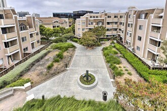 Building Photo - COMING SOON!!! BEAUTIFUL 1BD/1BA CONDO IN EMERYVILLE CA