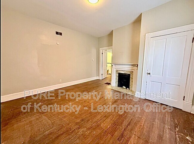 Building Photo - 168 Woodland Ave