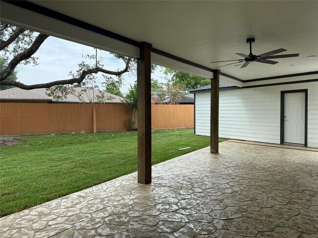 Building Photo - 7026 Hidden Arbor Ln