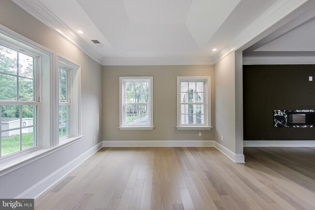 Building Photo - 3104 Sleepy Hollow Rd