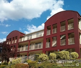 Building Photo - 18880 SW 84th Ave