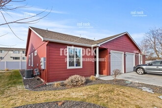 Building Photo - 304 S Marigold Ln