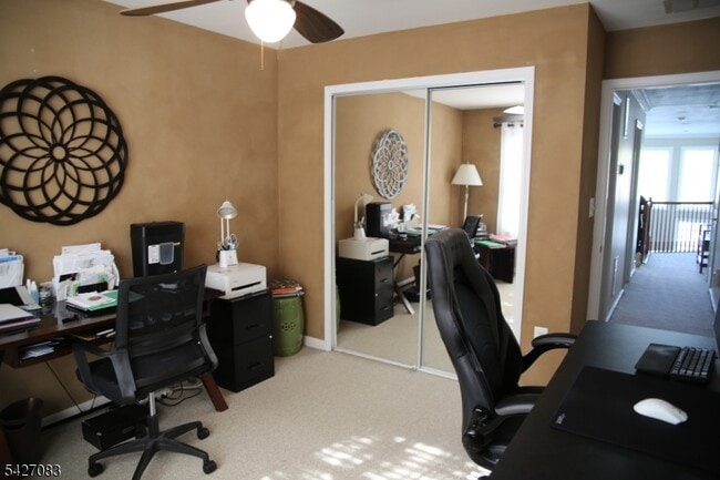 Building Photo - 18 Rosewood Ct