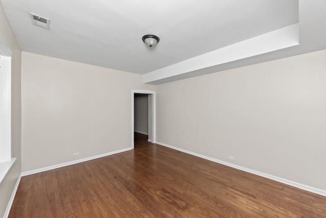 Building Photo - 2 bedroom in Chicago IL 60625