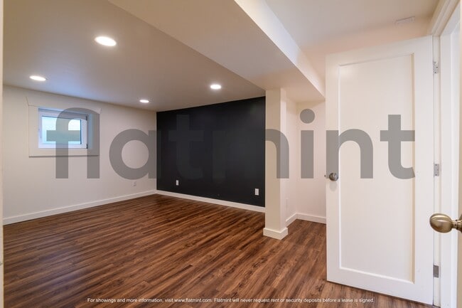 Building Photo - 8520 13th Ave NW