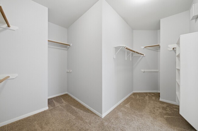 Building Photo - 1631 Crescent Shores Ln