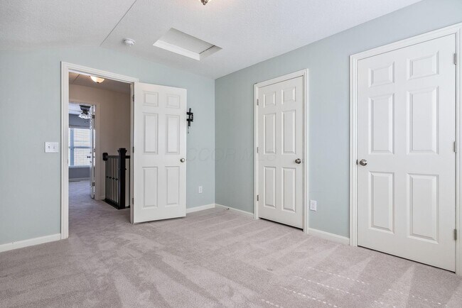 Building Photo - 7885 Waggoner Trace Dr