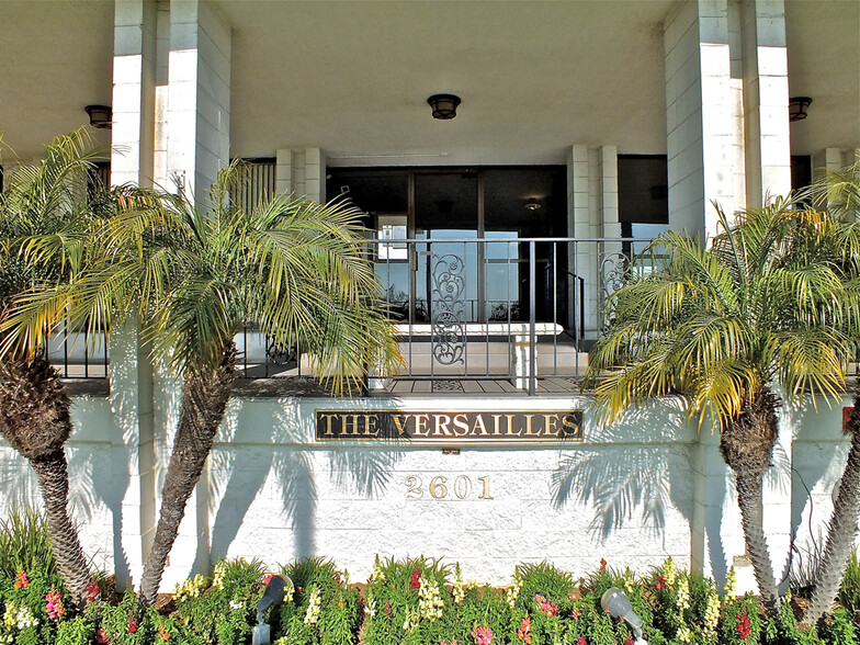 The Versailles Ocean Views - 2601 E Ocean Blvd