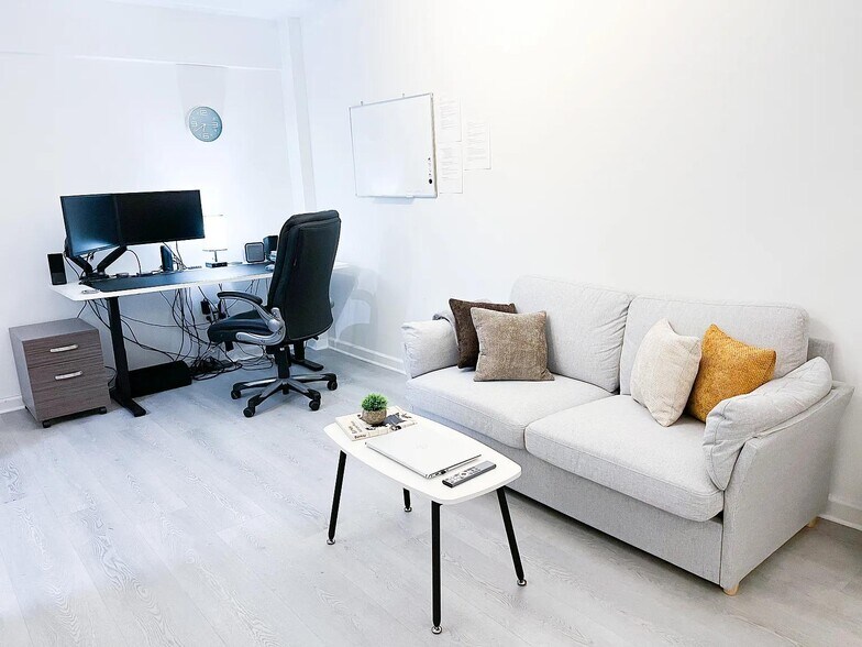 Building Photo - 2141 I St NW