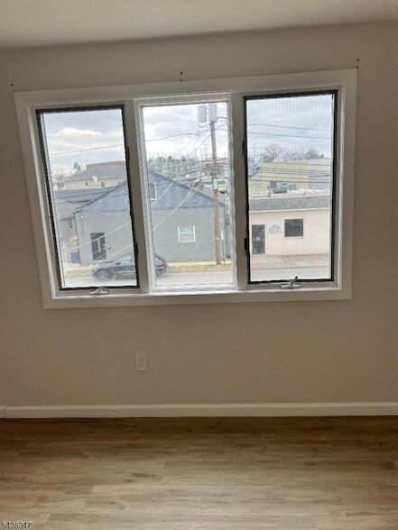 Building Photo - 170 Sargeant Ave