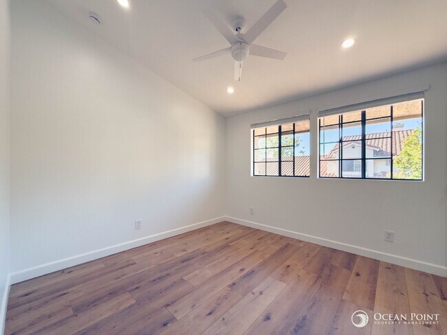 Building Photo - Newly Remodeled 2 Bedroom Condo for Rent i...