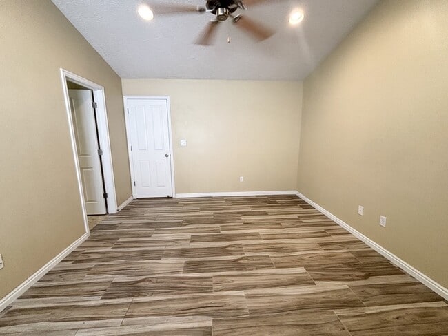 Building Photo - 4596 Red Sage Ct