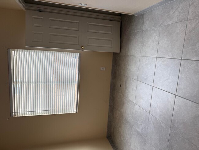 Building Photo - 37480 Haweswater Rd