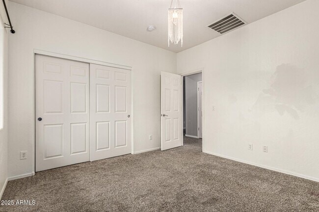 Building Photo - 16435 N 152nd Ln