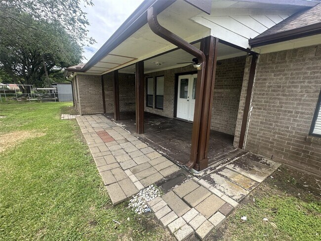 Building Photo - 7210 Mikes St