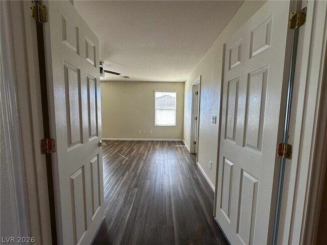 Building Photo - 10679 Timber Stand St