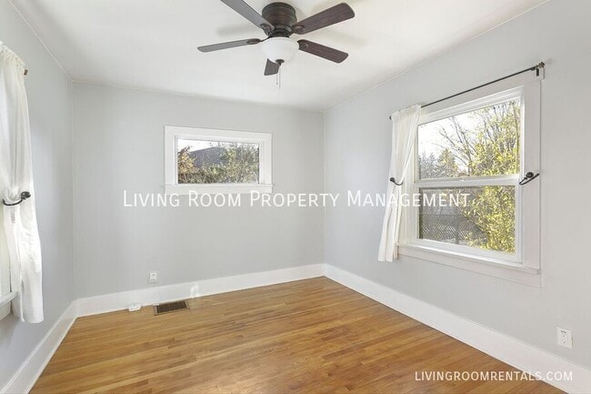 Building Photo - 2318 SE 72nd Ave