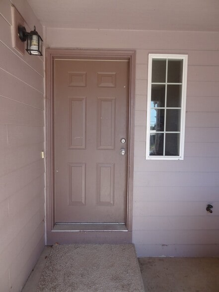 Building Photo - 104 Rice Ln