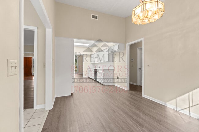 Building Photo - 6157 Bristol Blvd