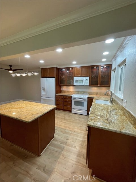 Building Photo - 638 Avenida Sevilla