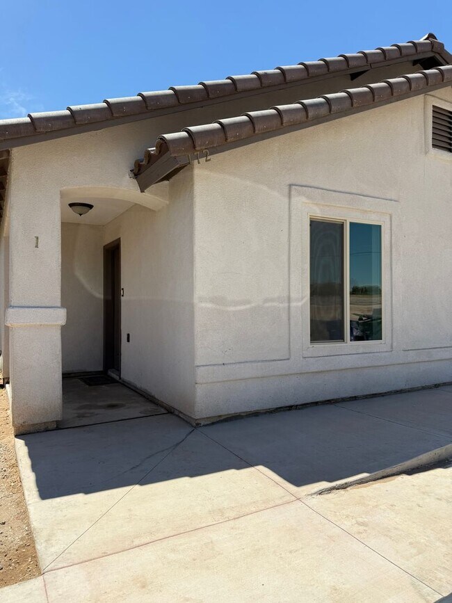 Building Photo - 172 N 5th Ave