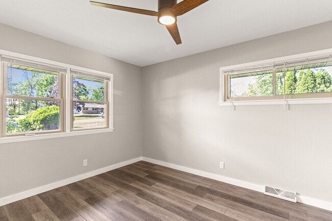 Building Photo - N58W18330 Juniper Ln