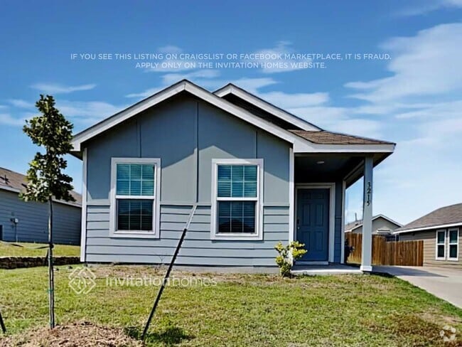 Building Photo - 3215 Crestone Dr