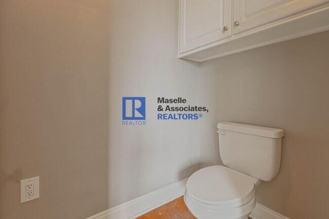 Building Photo - 3 Bed/2 Bath Home in Providence