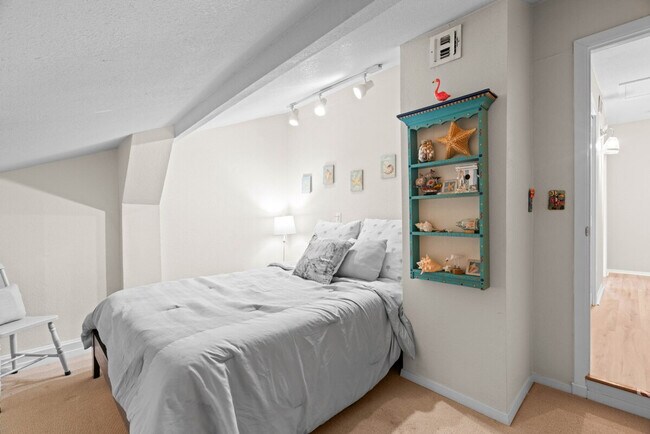 Building Photo - 1902 Bayhouse Dr