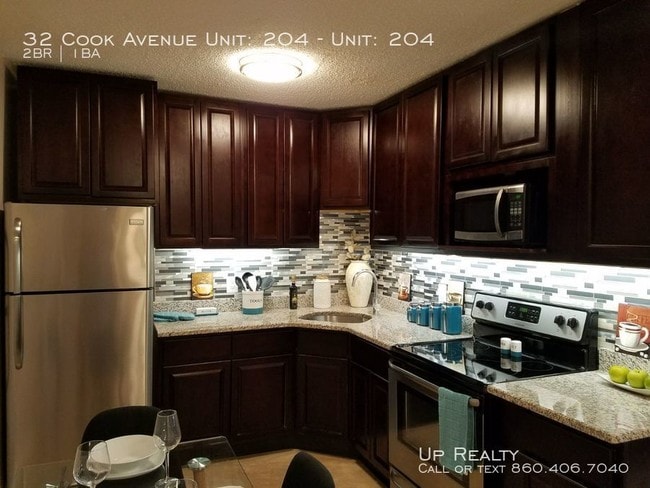 Building Photo - 32 Cook Ave