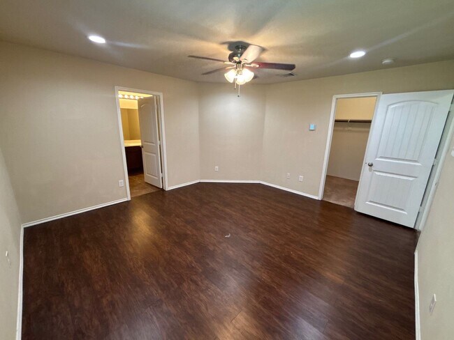Building Photo - PERFECT HOME IN PRINCETON!
