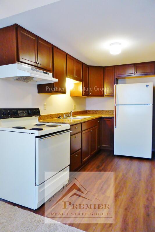 Building Photo - 1466 Hathaway Dr