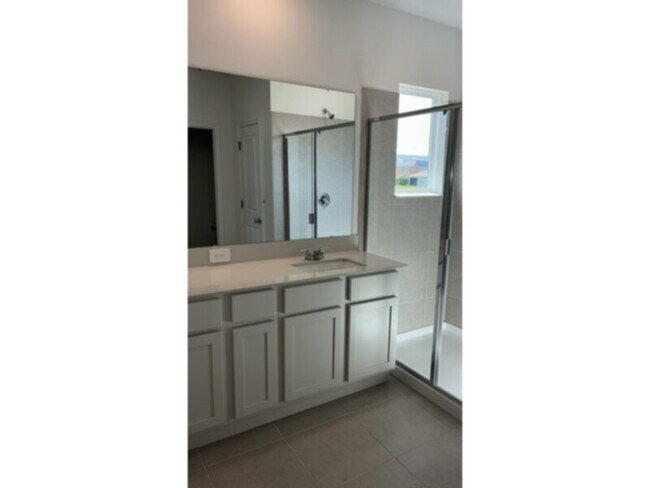 Building Photo - BRAND NEW 3 bedroom 2.5 bath with 2 car garage