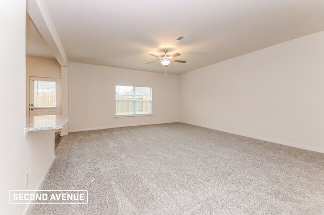Building Photo - 909 Mallorie Ln