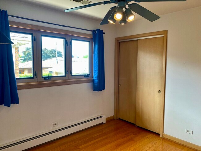 Building Photo - 4520 Thatcher Ave