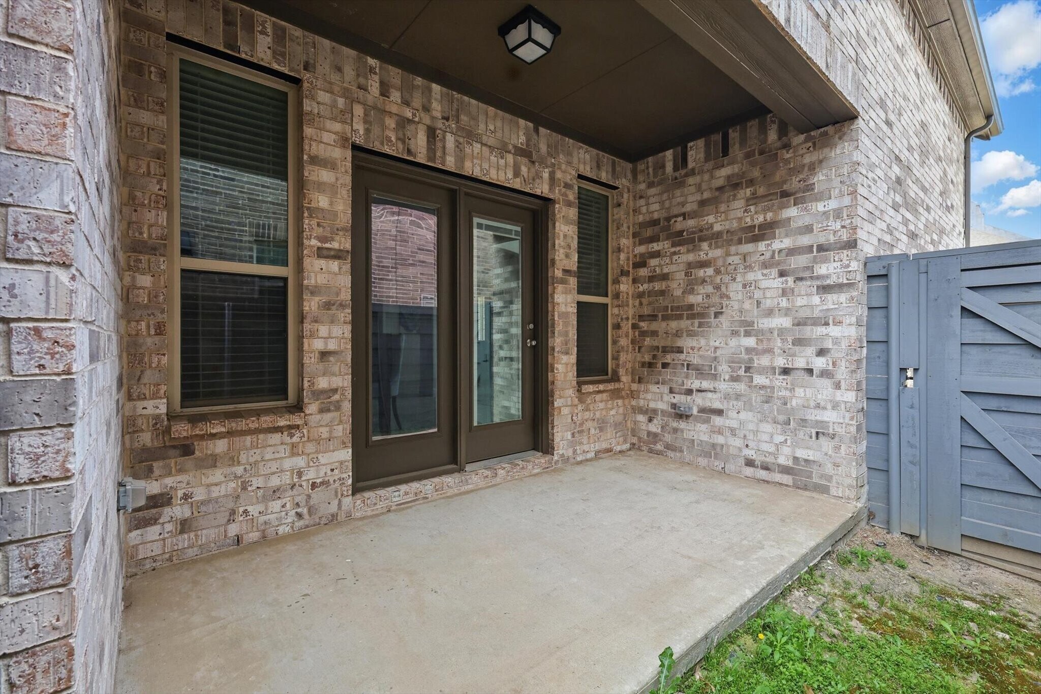 Building Photo - 1720 Blakely Pl
