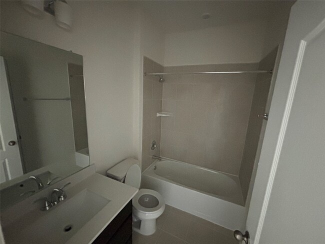 Building Photo - 2823 Lyra Ct