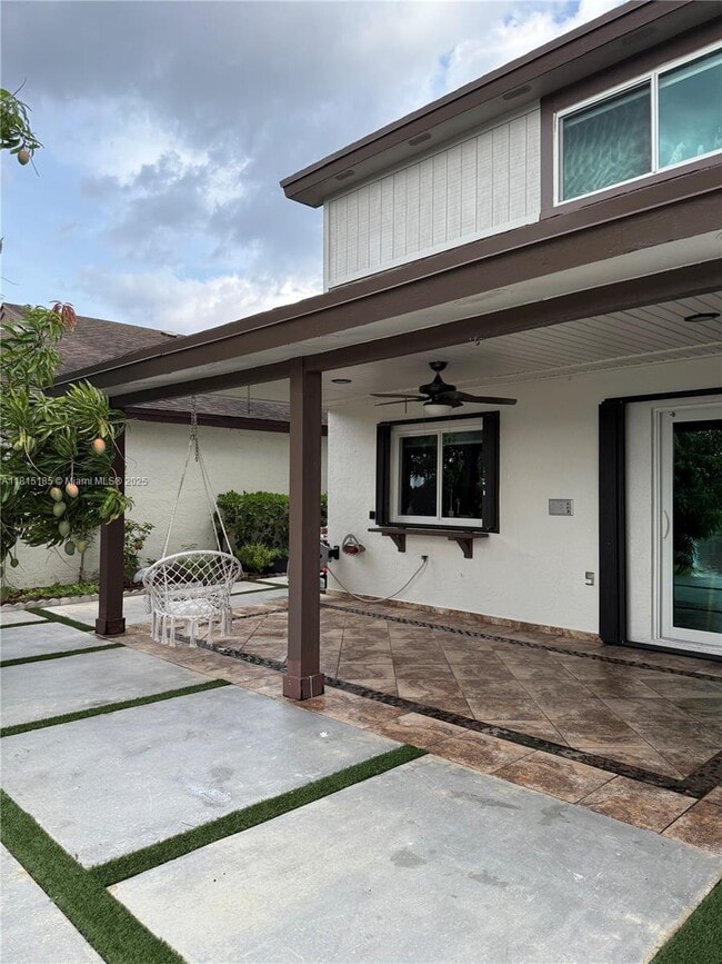 Building Photo - 14853 SW 42nd Ln