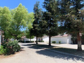 Building Photo - BRAND NEW home in Oildale!